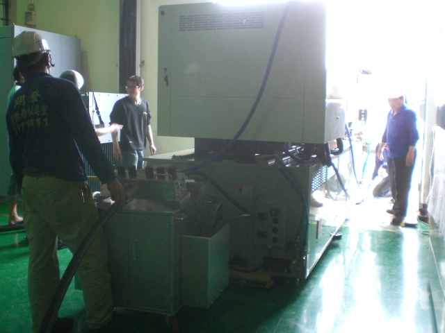 太陽能8.5代薄膜機台氣墊搬運