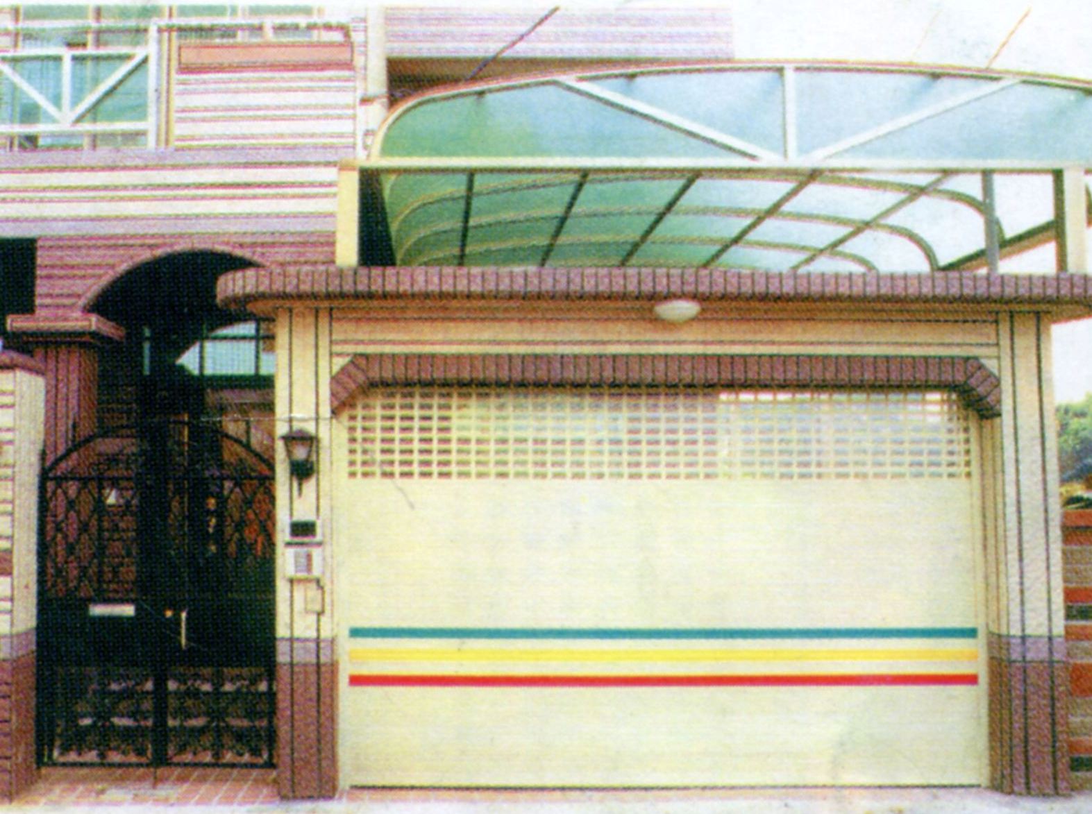 鋁捲門