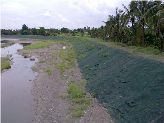 佳平溪泗水橋堤防工程