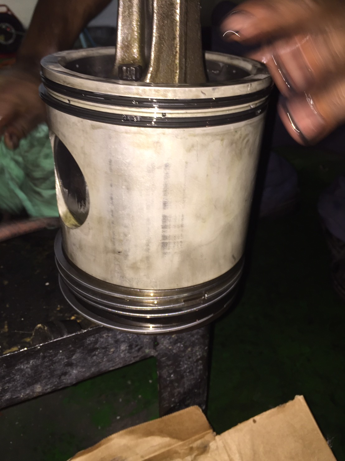 發電機漏油檢修(128)