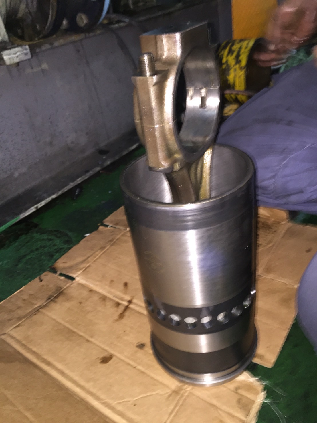 發電機漏油檢修(124)