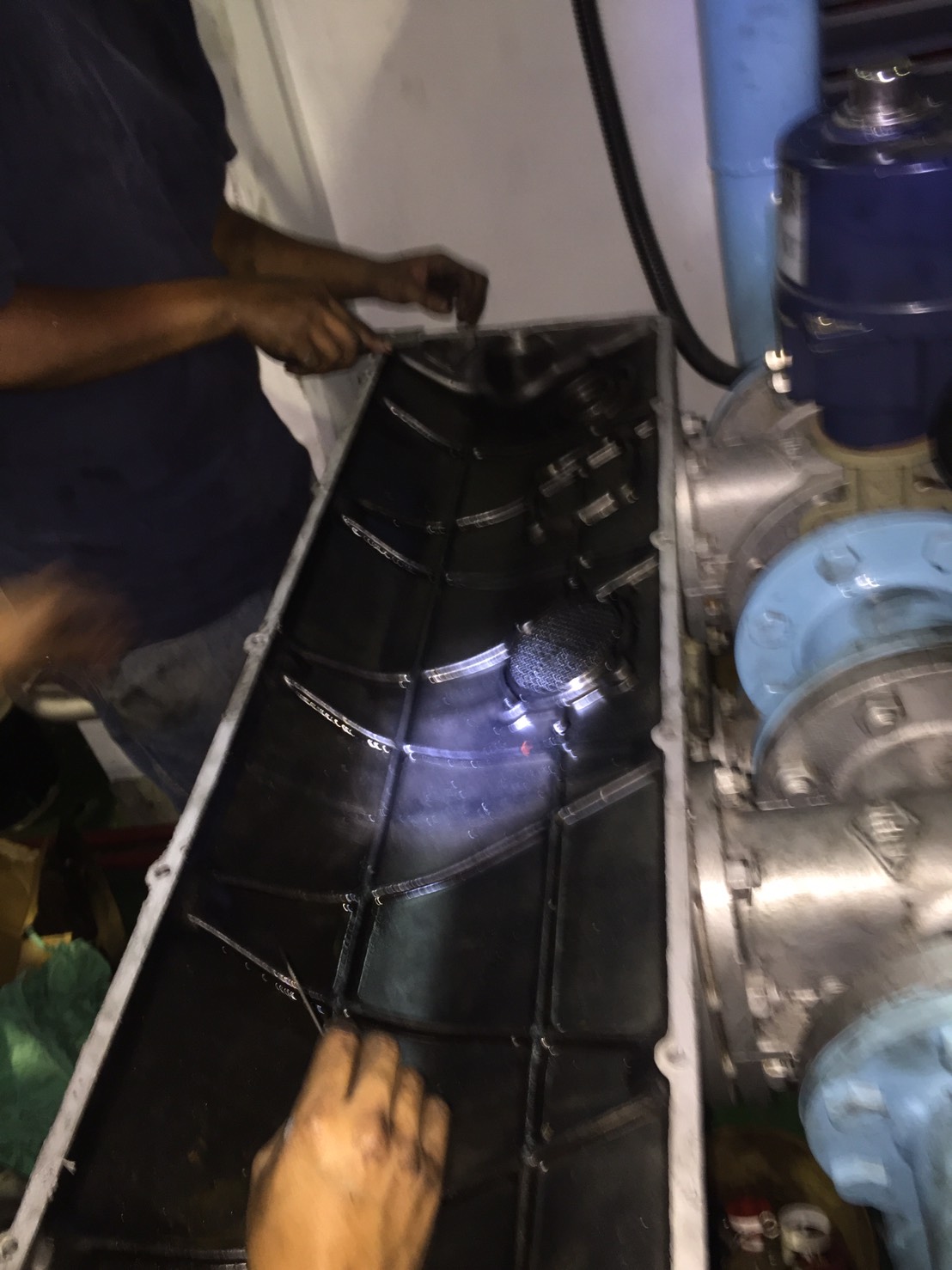 發電機漏油檢修(18)