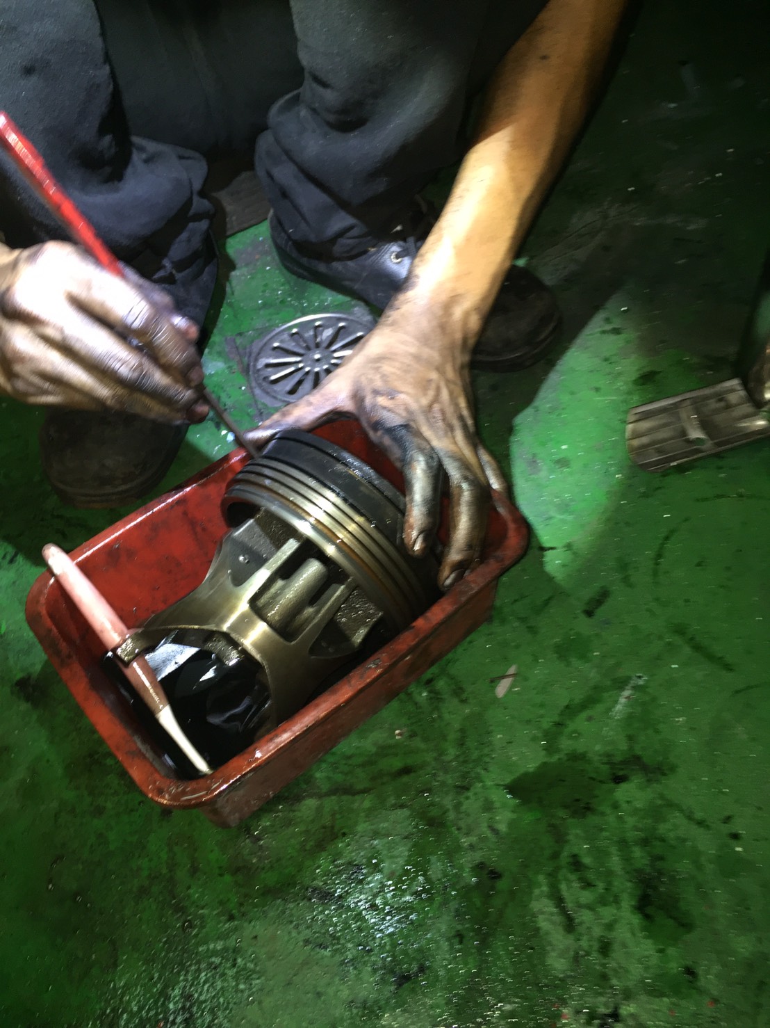 發電機漏油檢修(126)