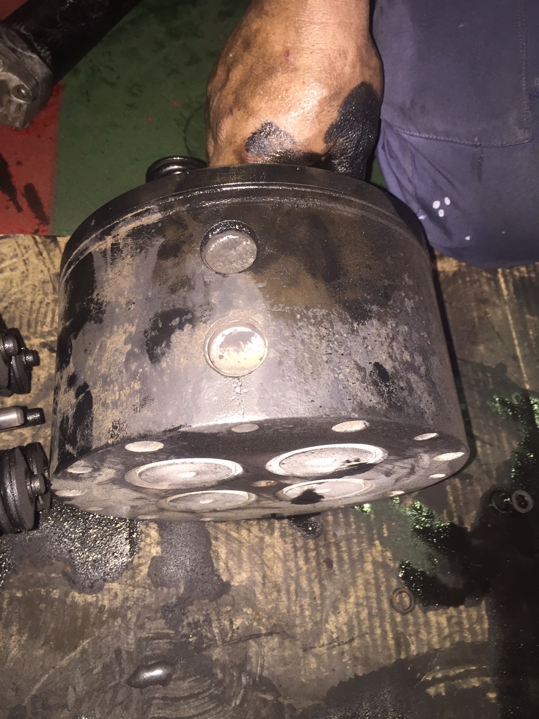 發電機漏油檢修(83)