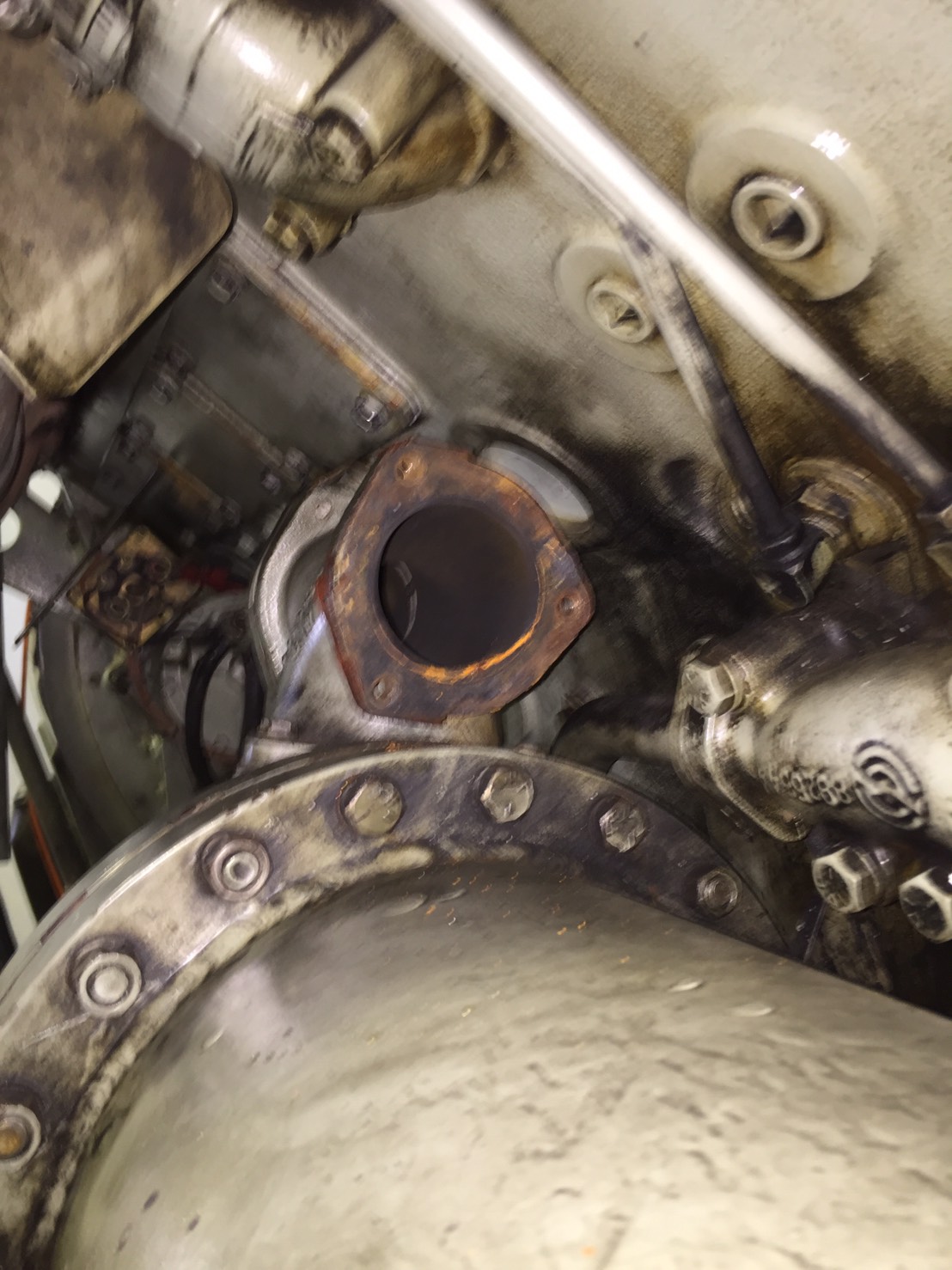 發電機漏油檢修(54)