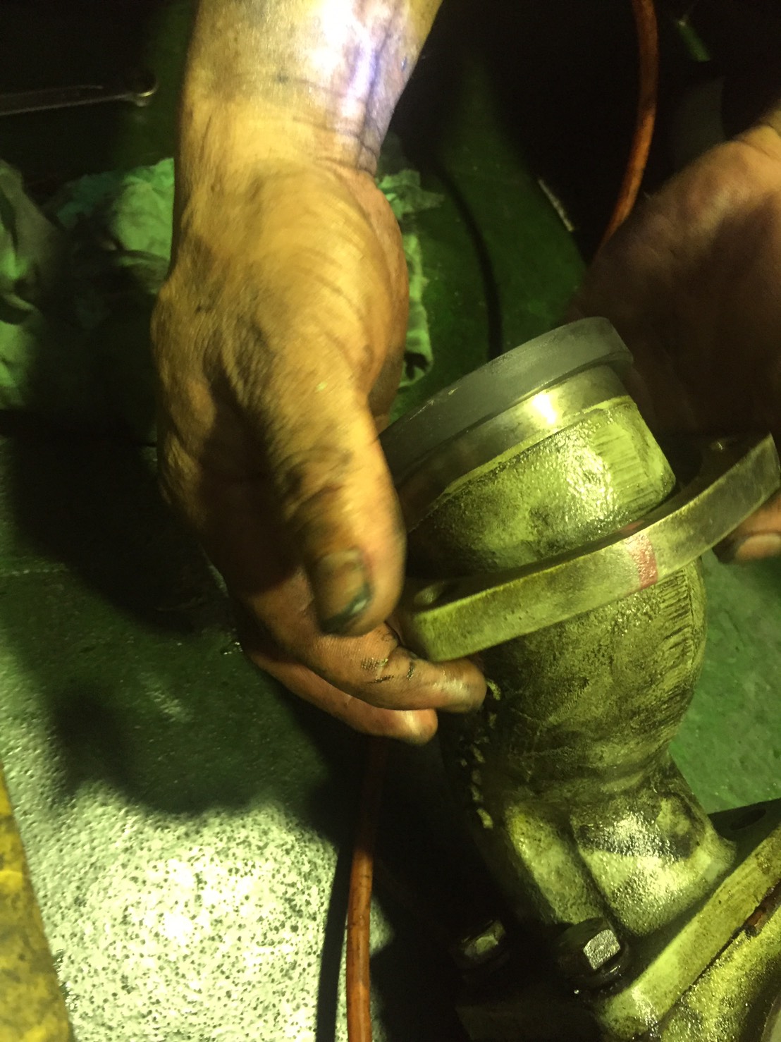 發電機漏油檢修(65)