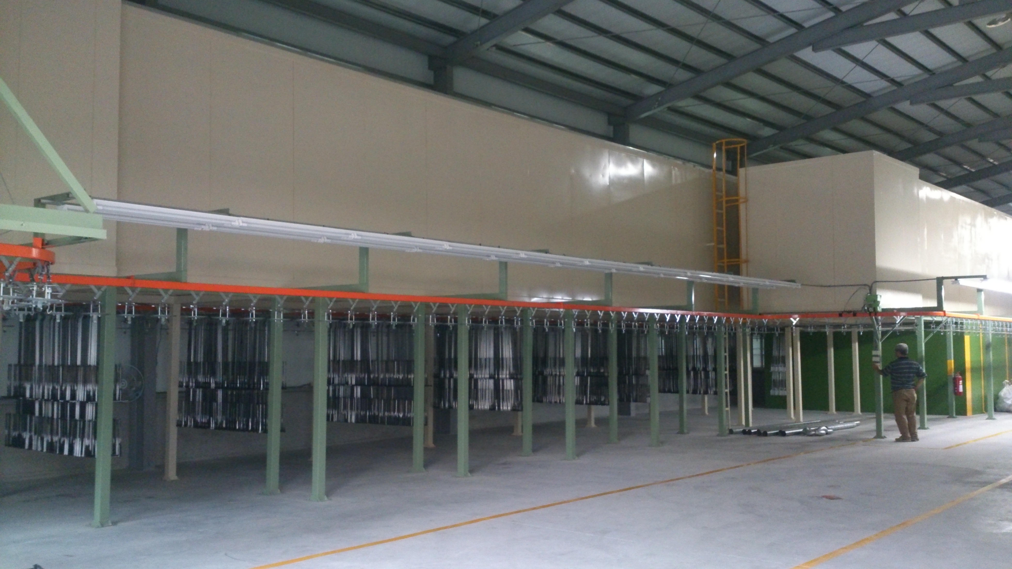 懸掛式烤漆設備