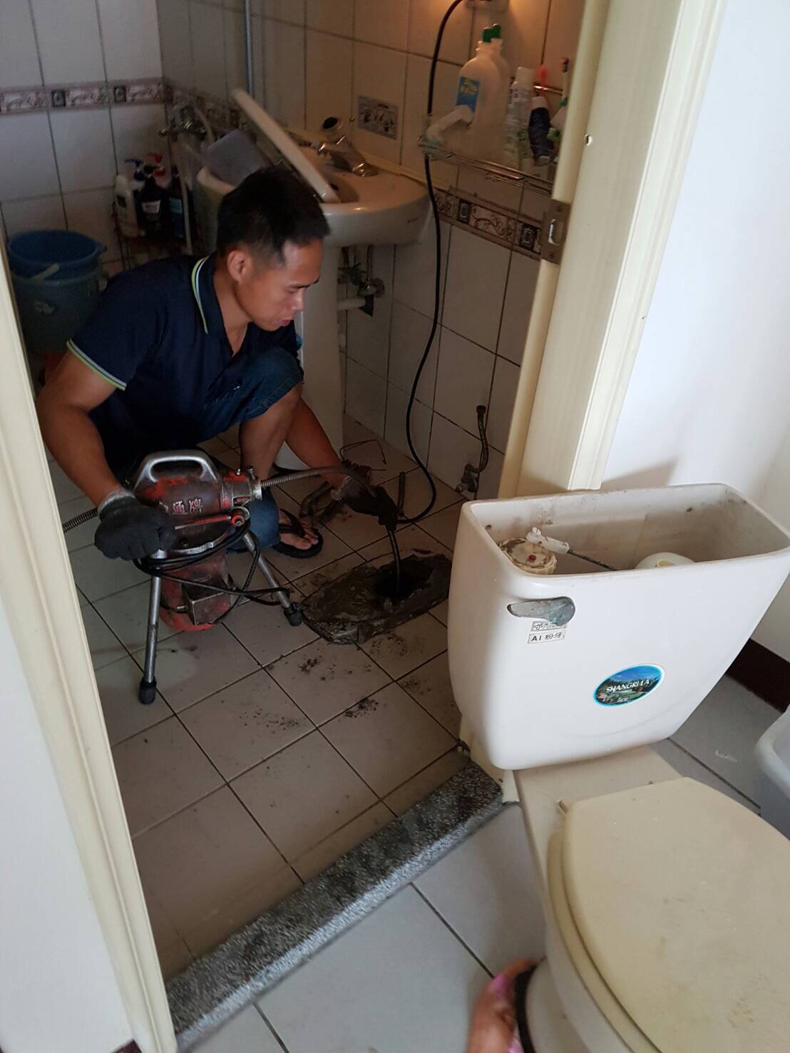 台中大雅通馬桶,疏通馬桶