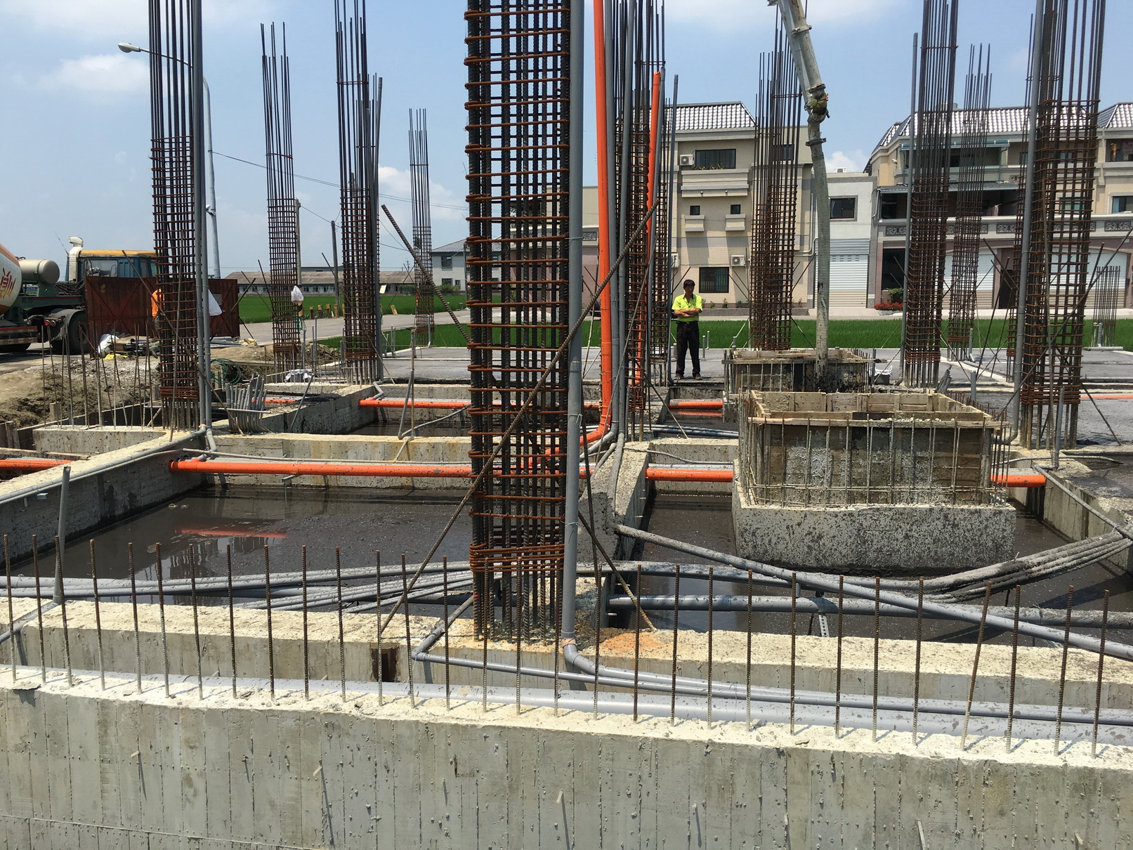 RC筏式基礎回填CLSM低強度混凝土_resize