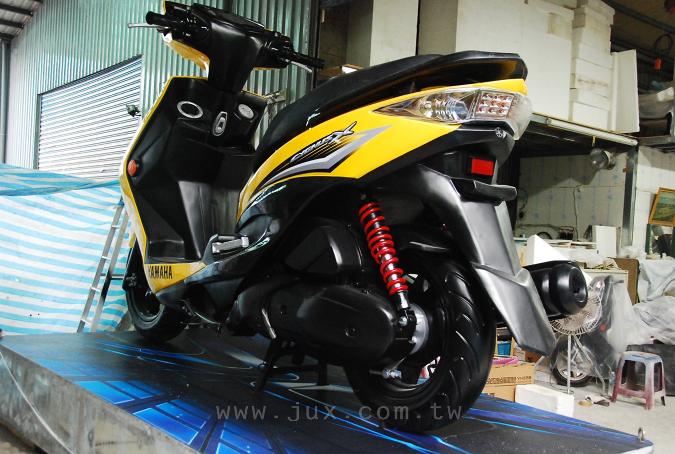 巨大機車
