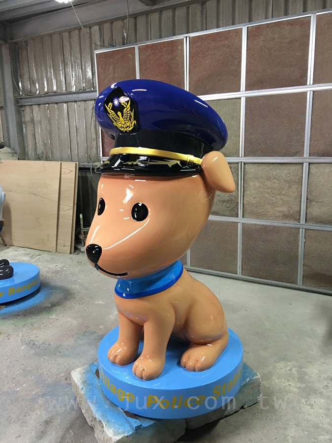 女警警犬