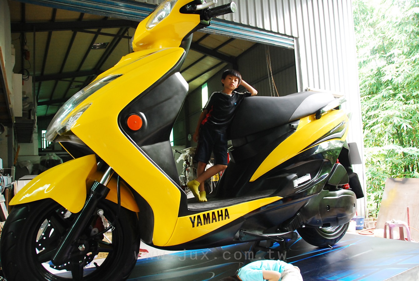 巨大機車