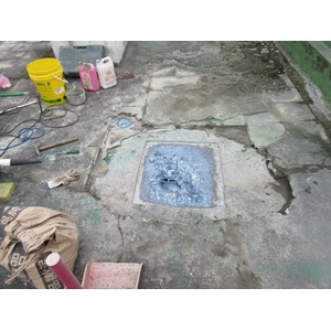 丈量位置挖開施工