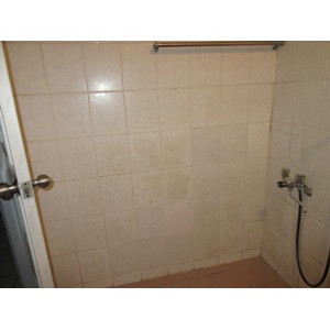 5樓洞口封填磁磚貼回完工