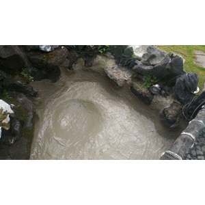 魚池塗抹水泥防水
