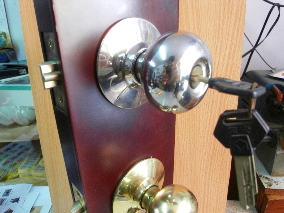 卡巴喇叭鎖(白)