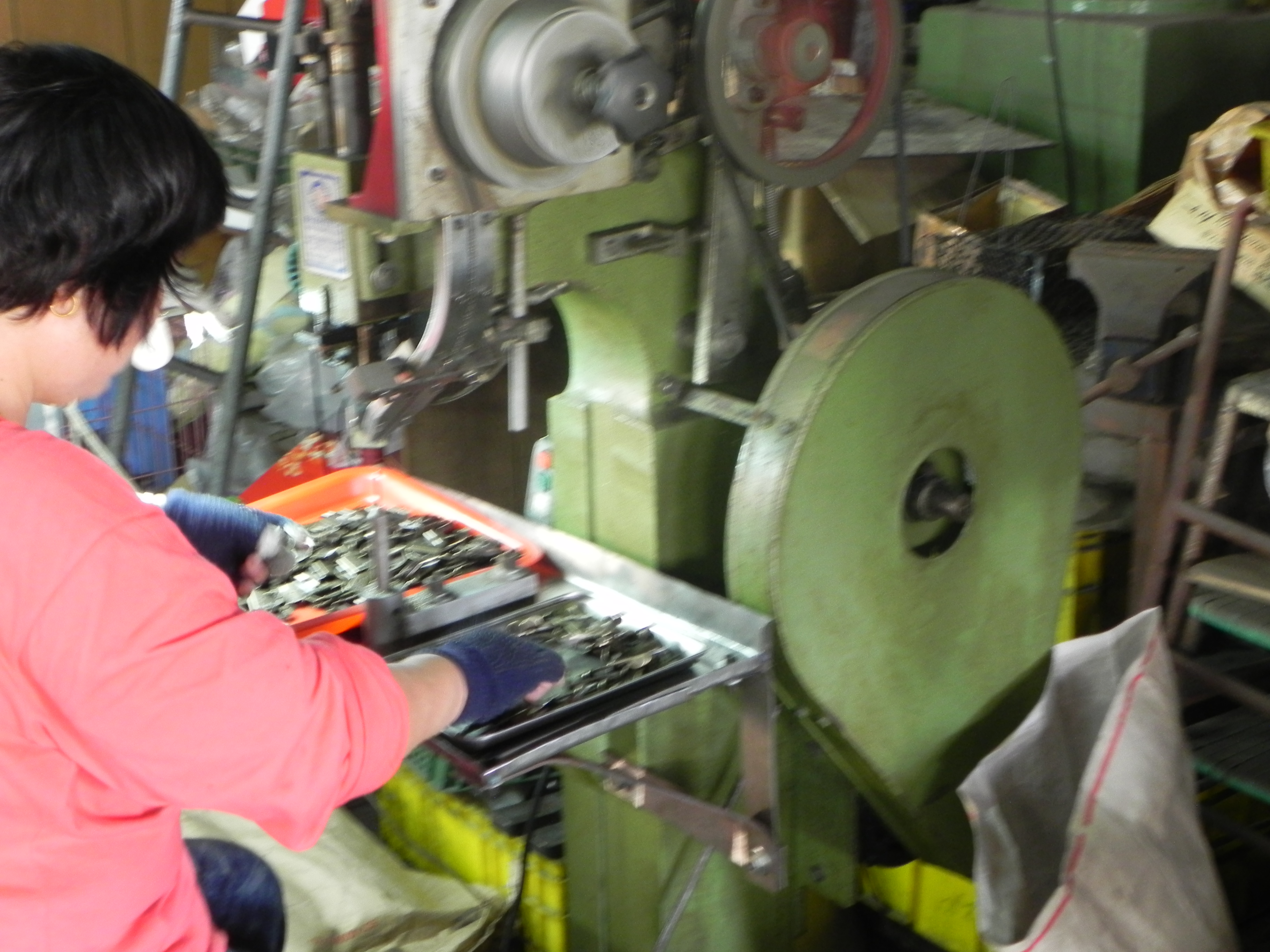 沖床加工,沖壓設備