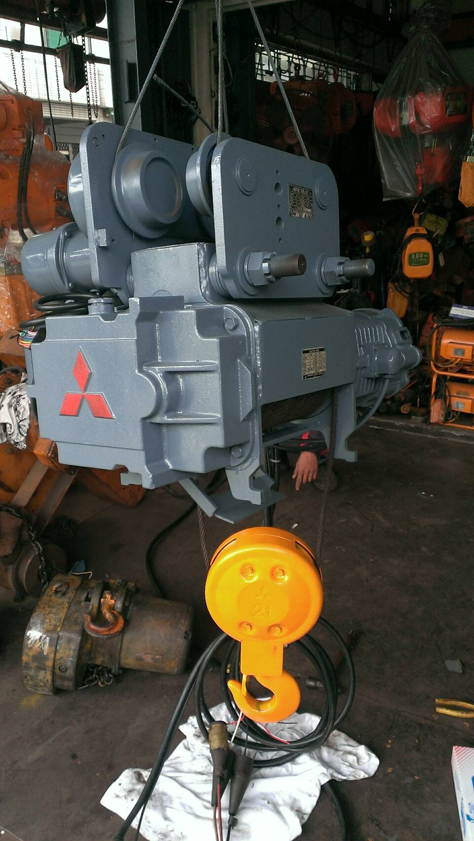 鋼索式電動吊車