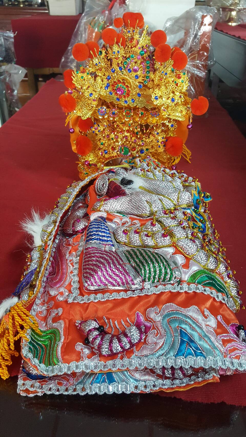 神明衣服和帽子