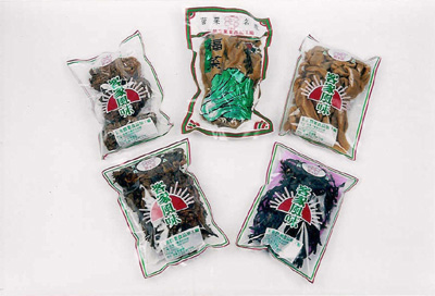 真空包裝榨菜(左下)