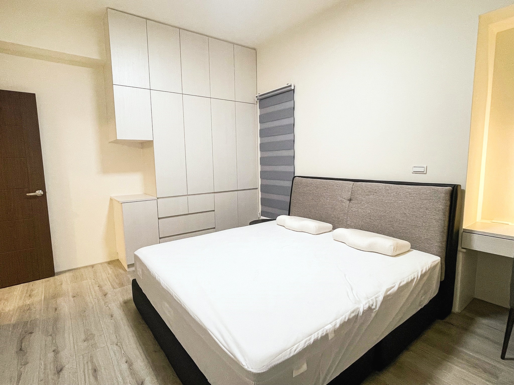 簡約混搭風-黑白灰色系室內設計