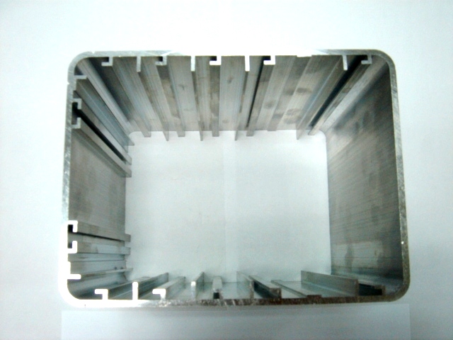 擠型-超大型硬碟盒-1