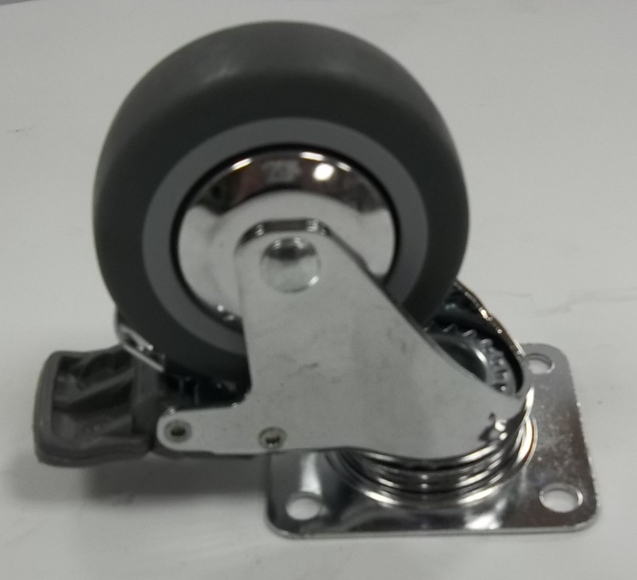 05-3PR-四角剎車輪