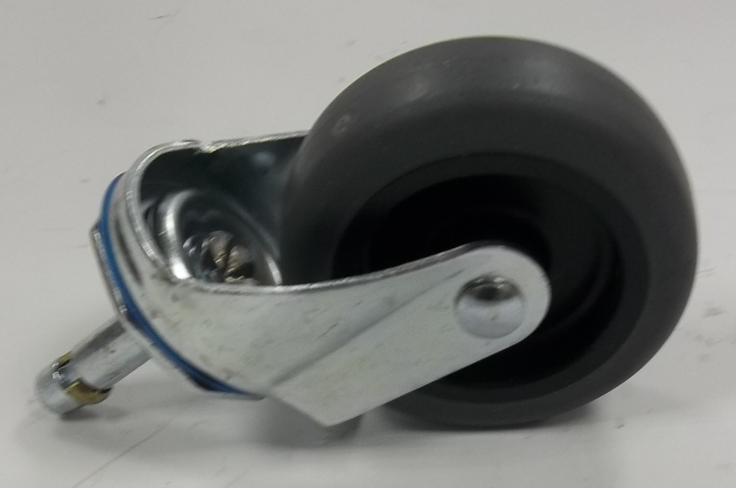 07-3x1∮11銅扣灰TPR活動輪-軸長38灰-3TPR11MM