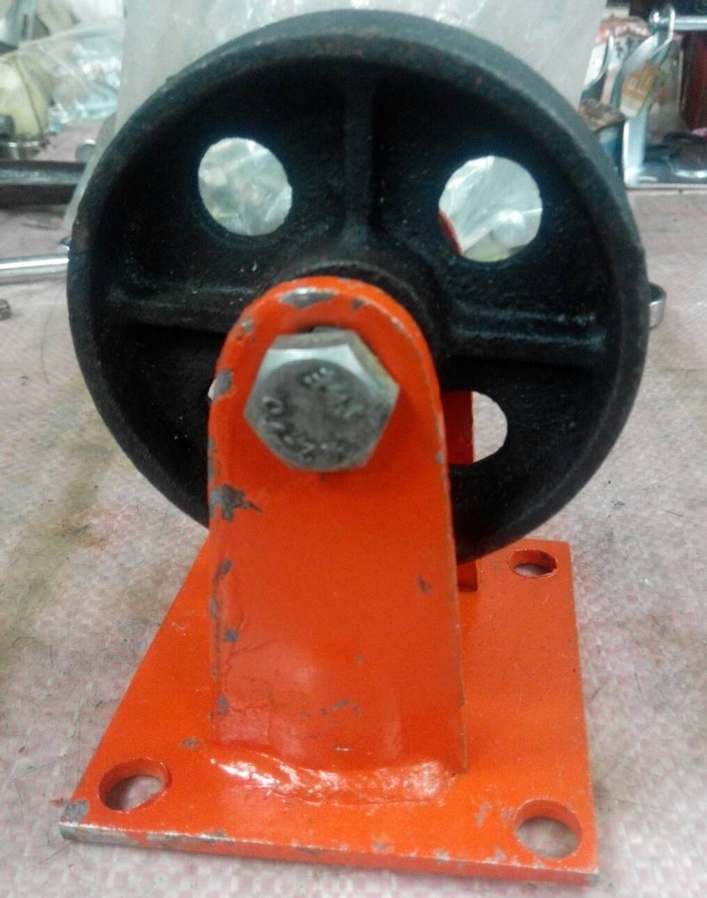 99-4銑輪(有孔)+4優黃固定架-(B02-C02)