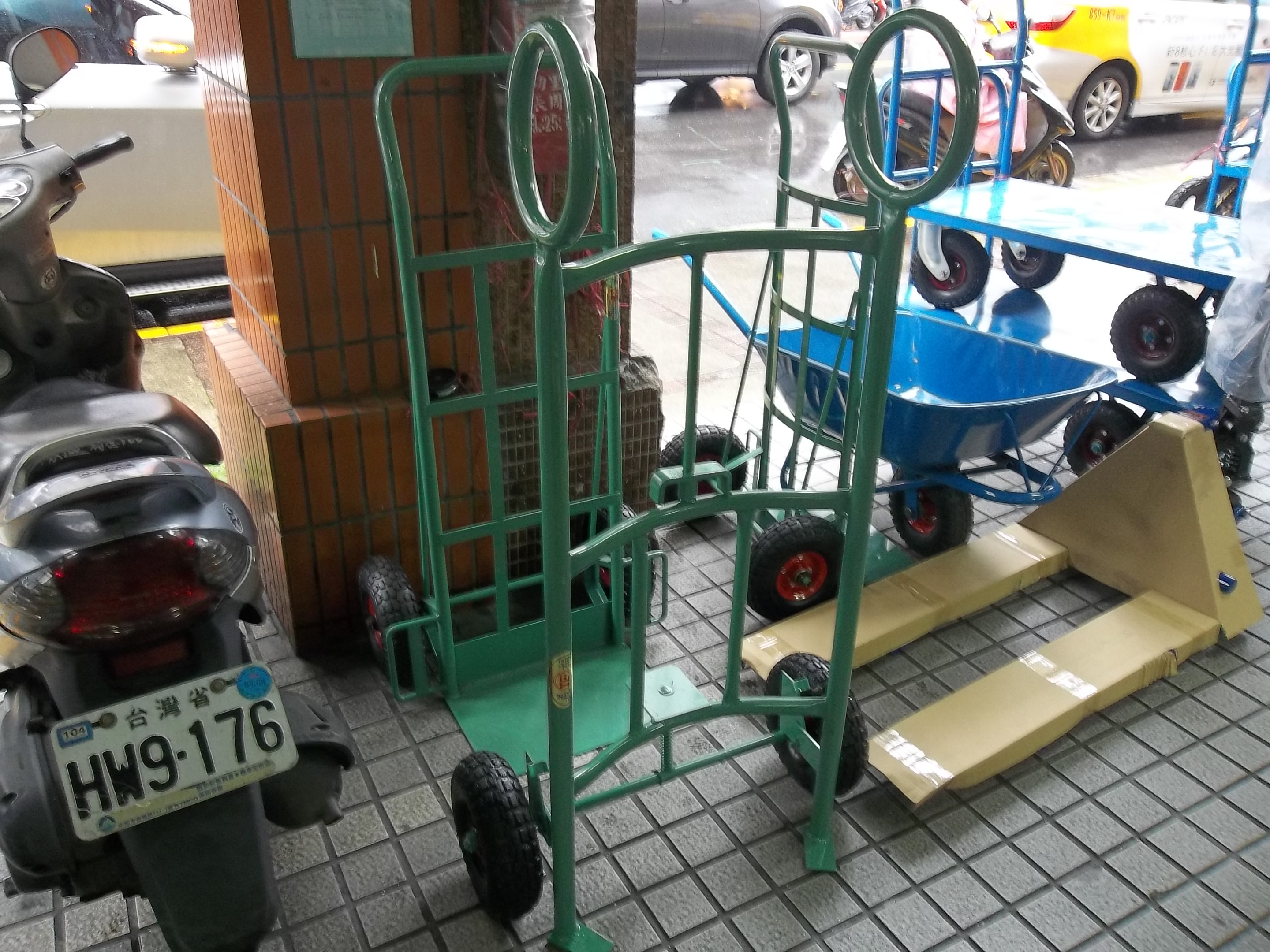 12-油桶車-附10硬輪