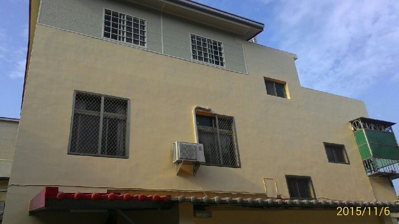 外牆嚴重龜裂防水層施作