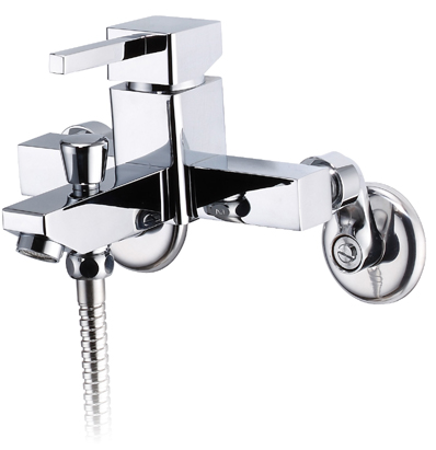 單槍四方型沐浴龍頭