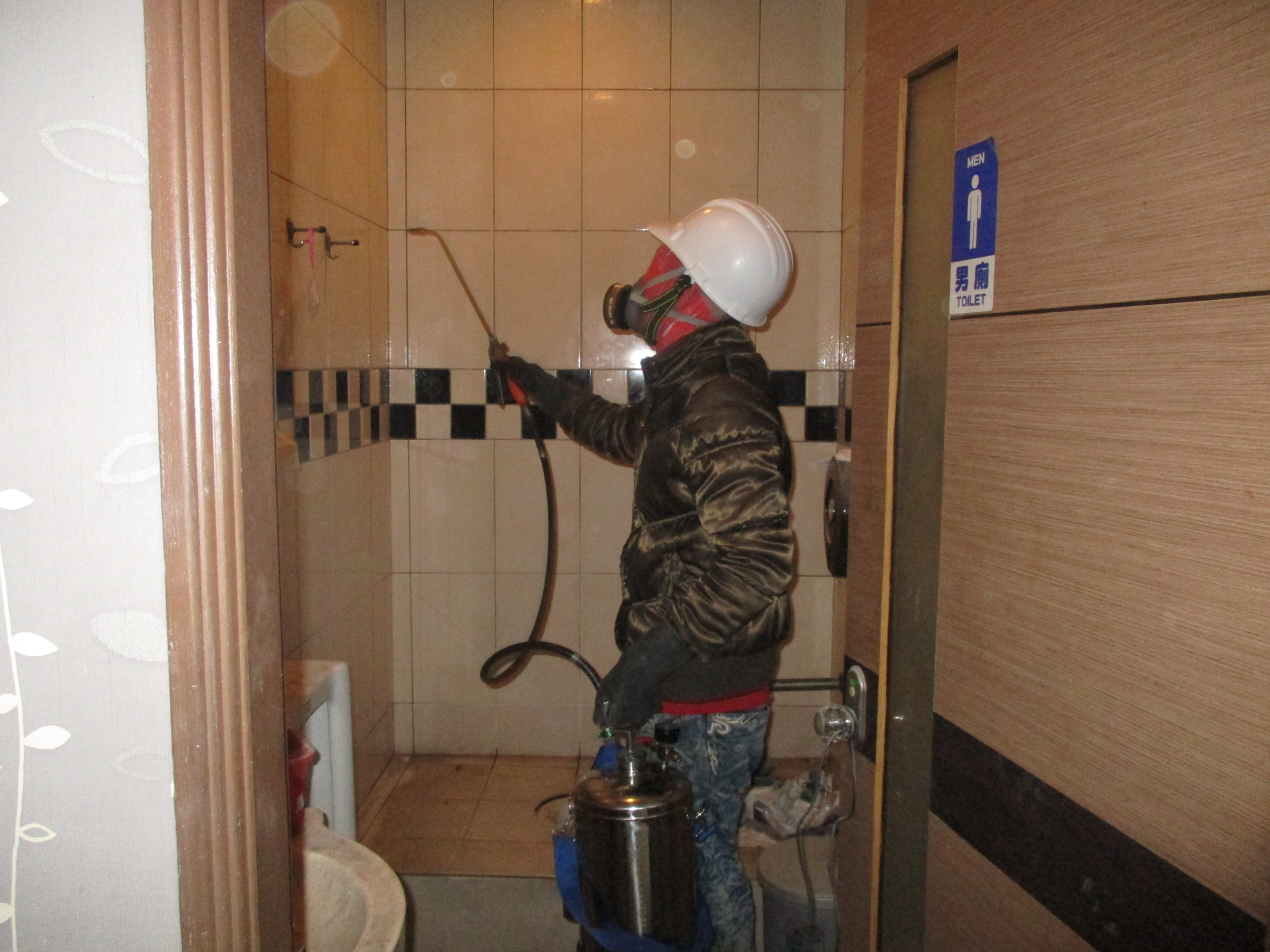 公司內廁所清潔消毒