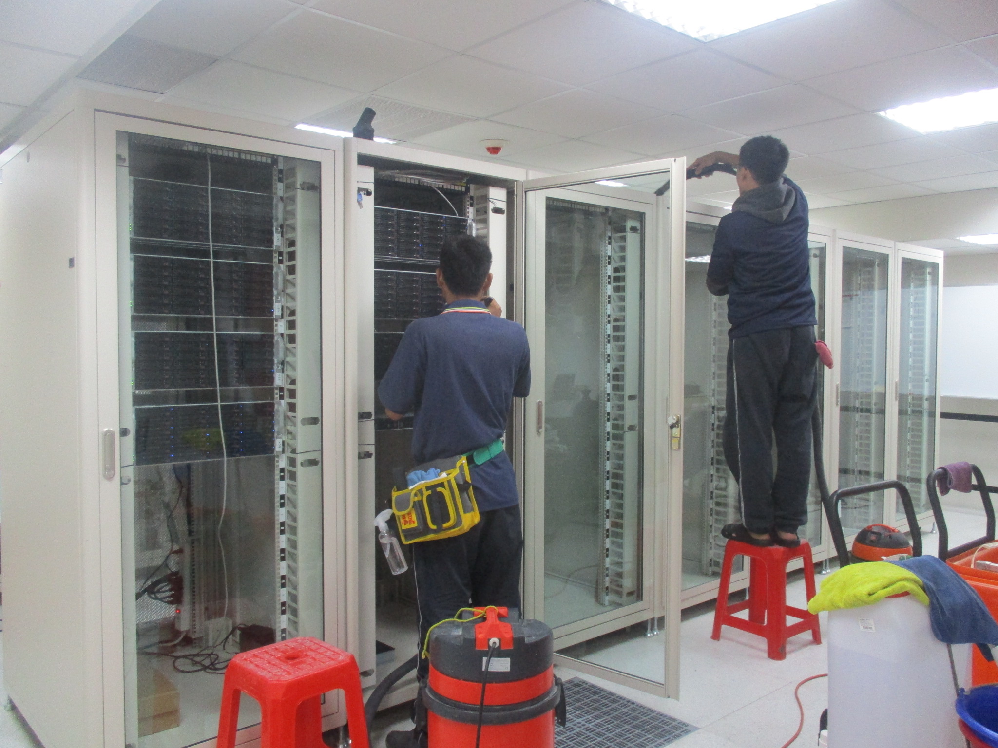 公司機房清潔消毒工程