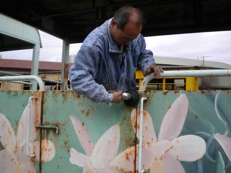 溪湖糖廠小火車除鏽