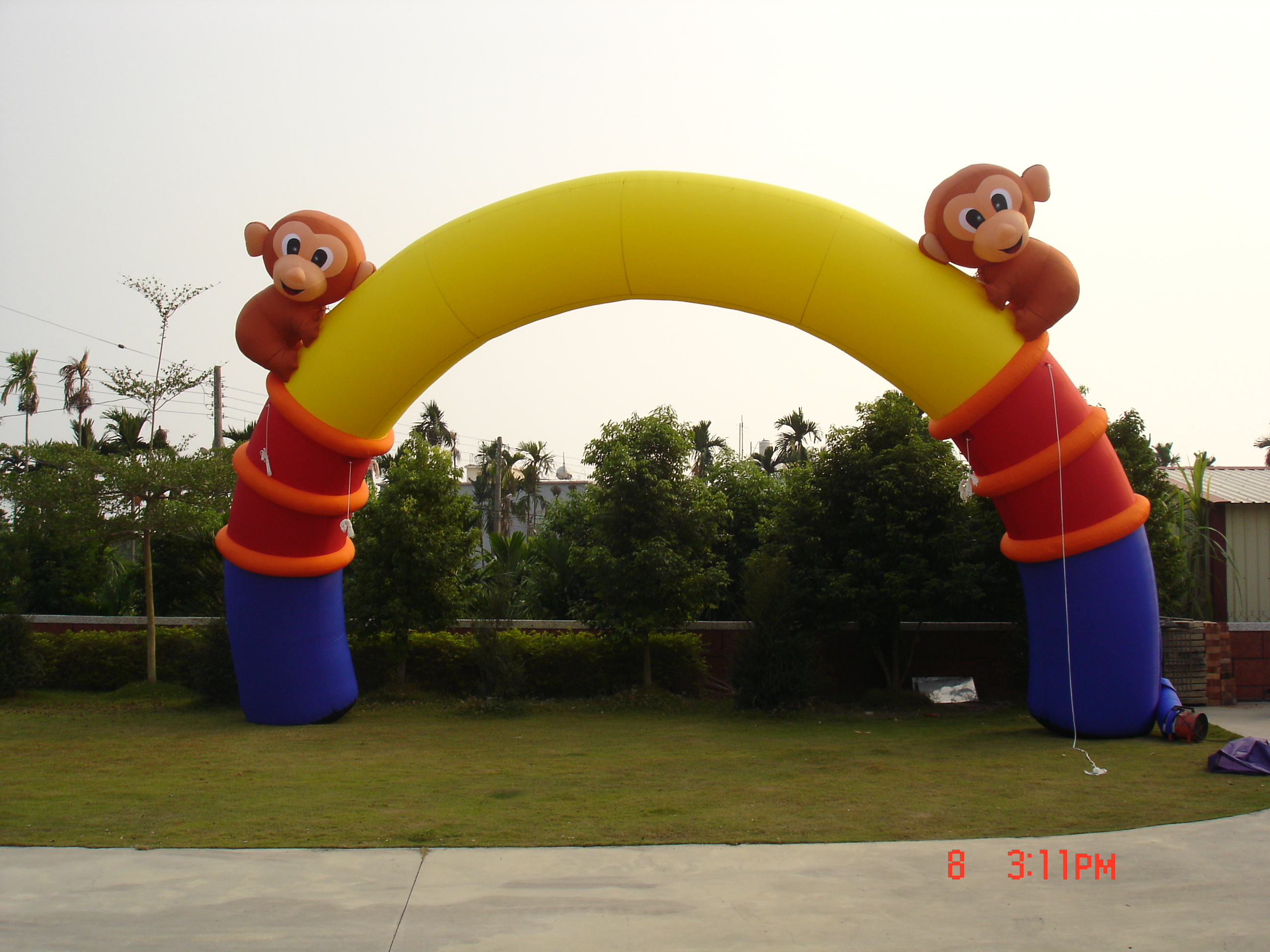 吉祥物拱門-猴子