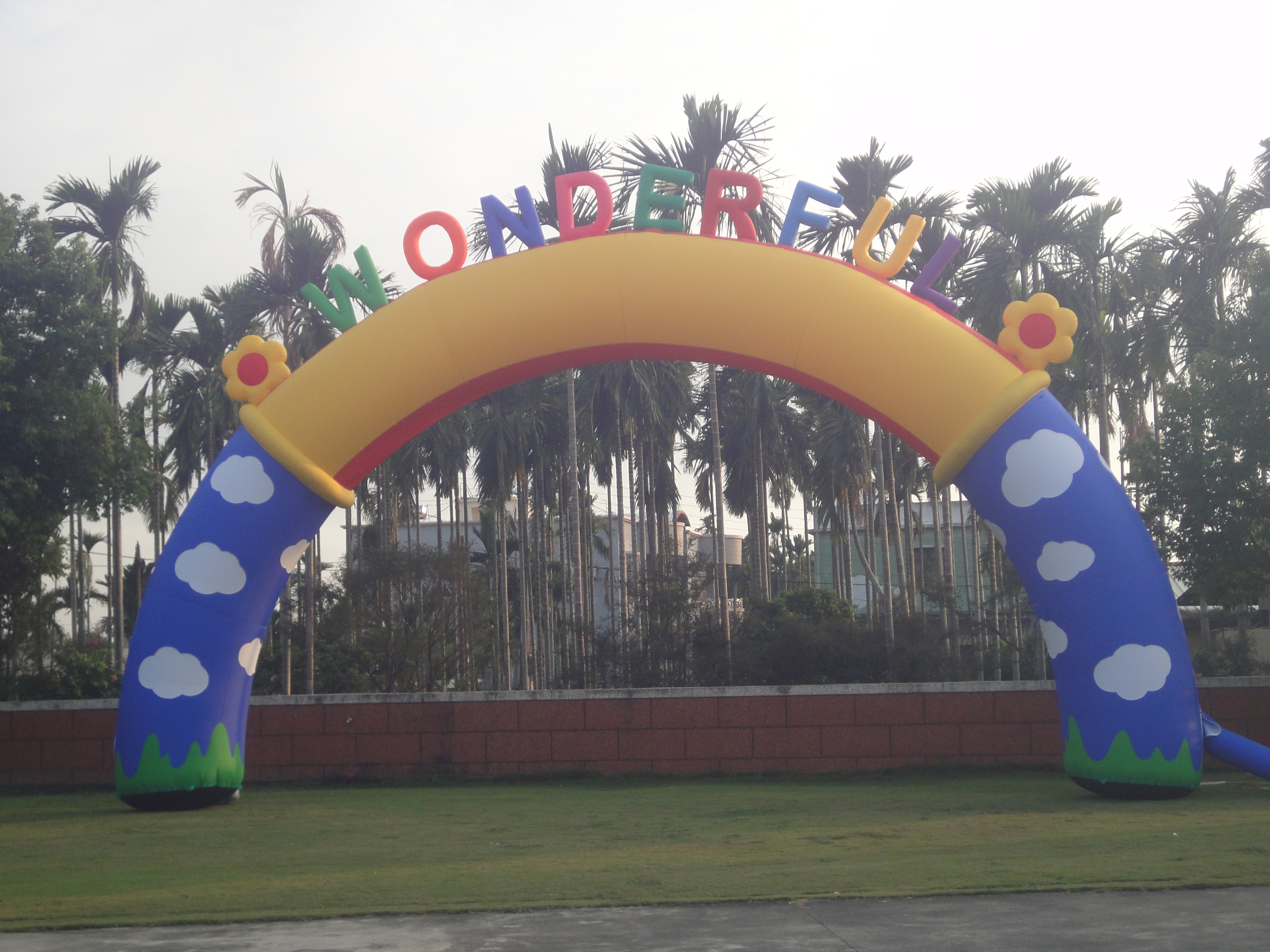 半圓拱門花朵+WONDERFUL