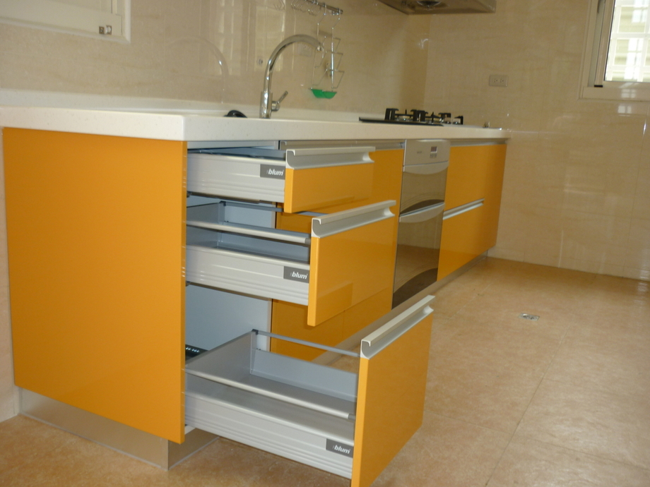 崁入式把手及進口鋁抽