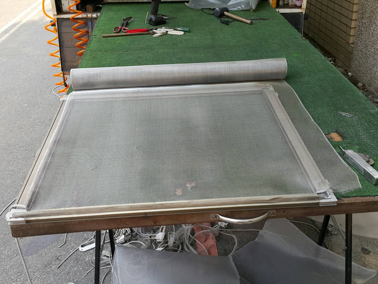 紗窗更換中實品