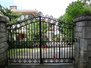 宜蘭隱藏式扇形門(1)