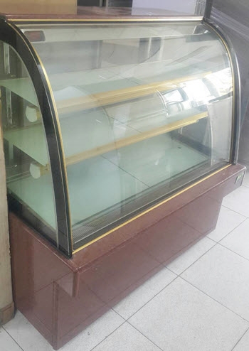 4尺立地式蛋糕櫃高度120公分