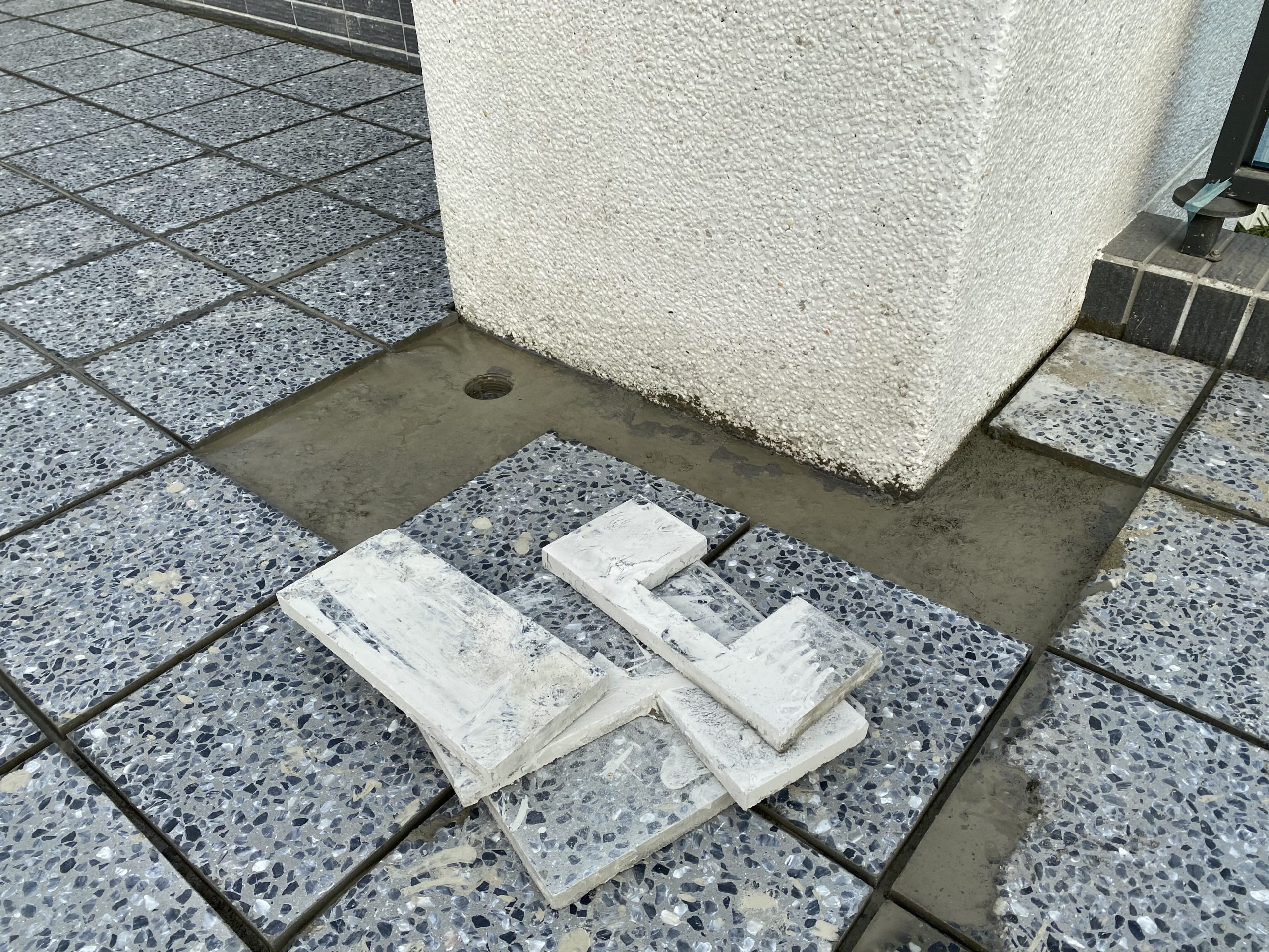 切割磚塊/舖設工程