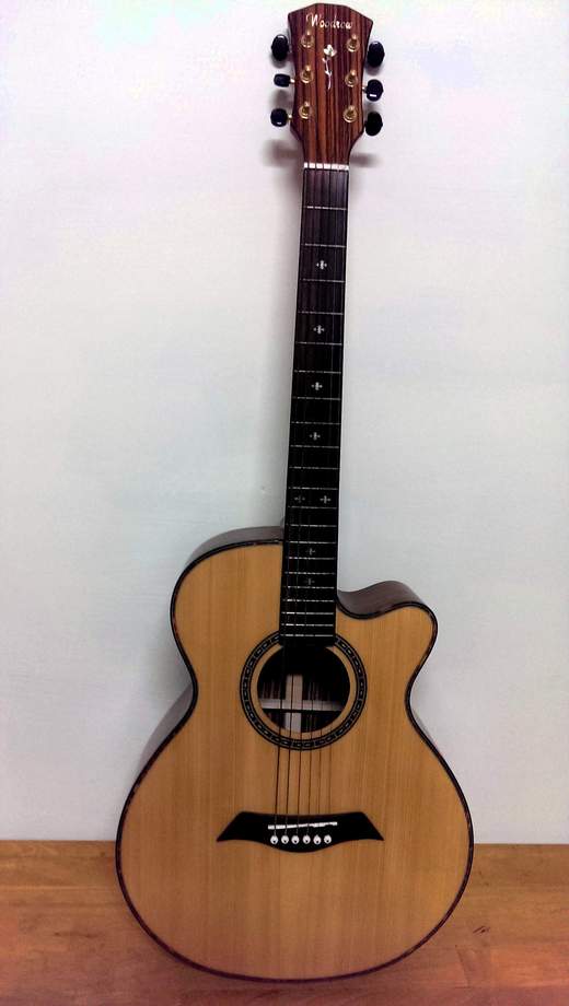木吉他