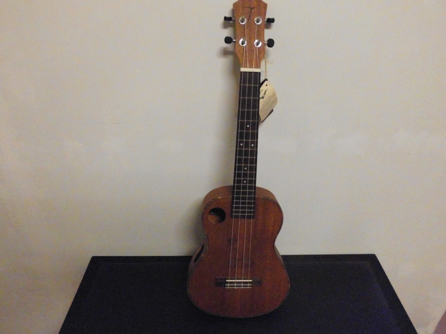 原木色烏克麗麗