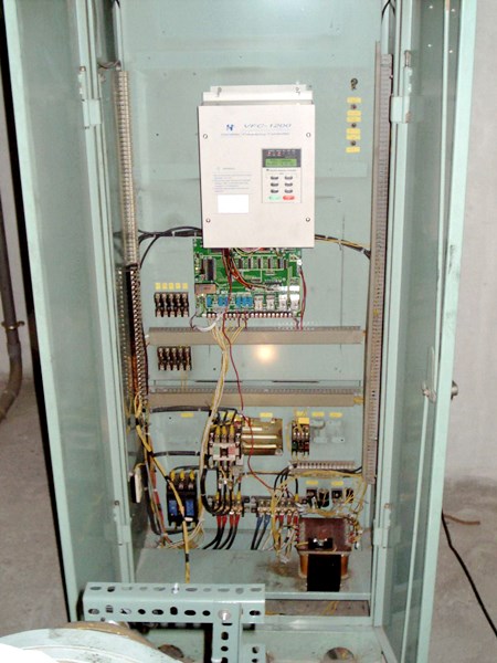 電梯控制系統更新-控盤更換後