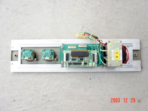 中部電梯控制系統更新-乘場面板修改後