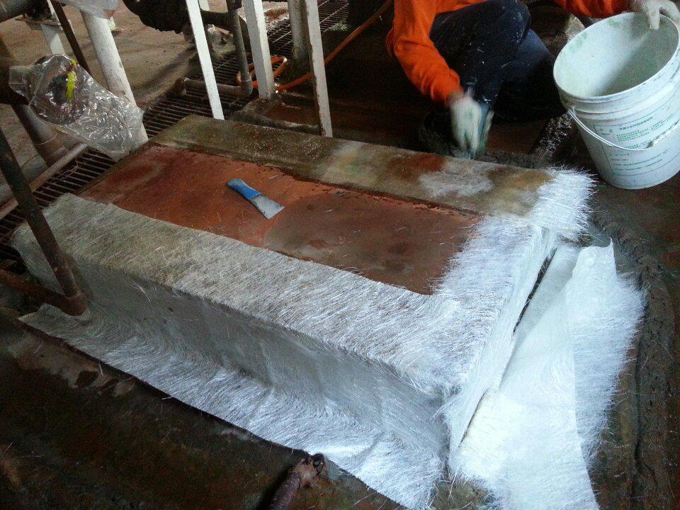 食品廠機座施作FRP玻璃纖維層耐酸耐蝕工程