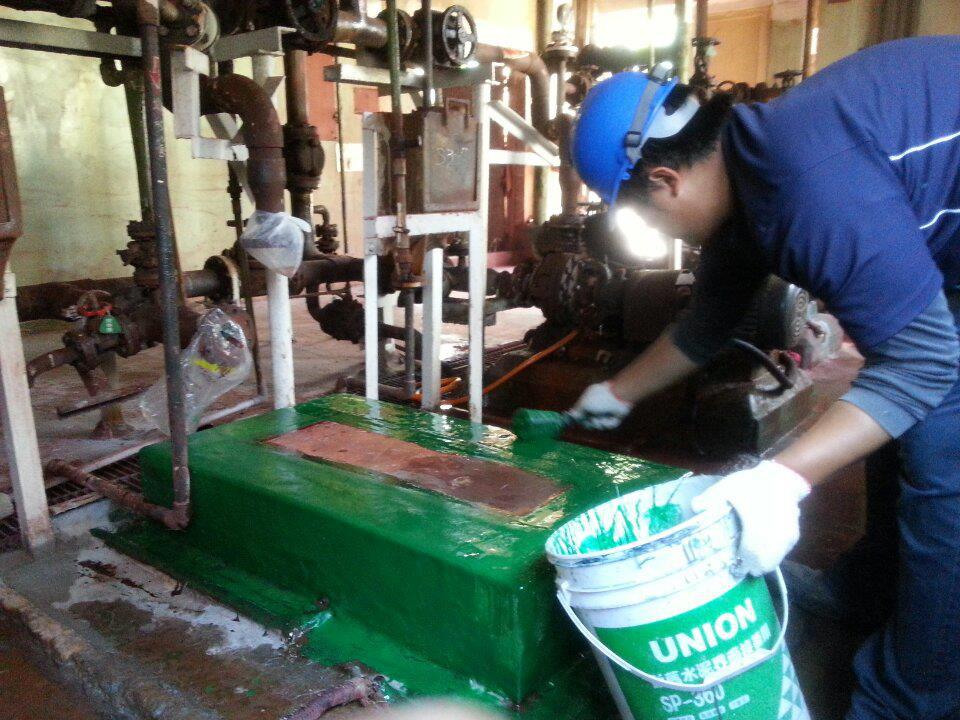 食品廠機座施作FRP玻璃纖維層耐酸耐蝕工程