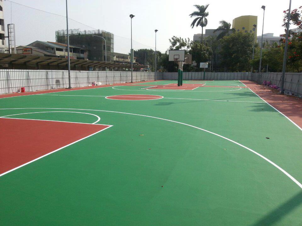 嘉義大學新×校區..壓克力球場重新整地施工