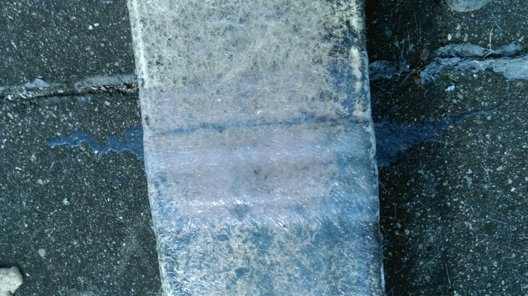 紡織公司仁德廠伸縮縫防止漏水~防水毯+FRP補強